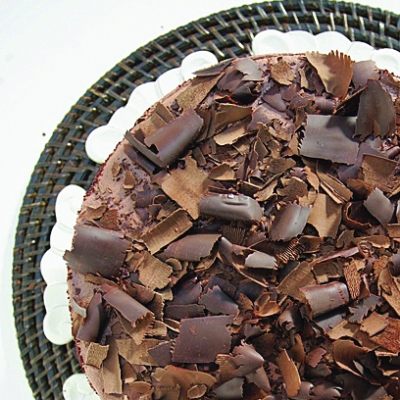 Bindi Old Fashion Chocolate Fudge Cake Precut